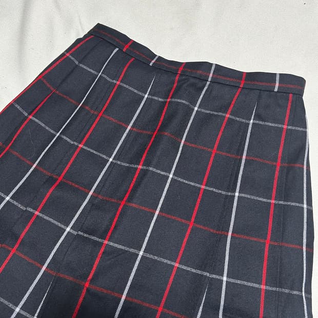 버버리 노바체크 네이비 스커트