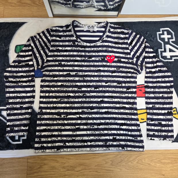 PLAY 꼼데가르송 11s/s 심슨 콜라보 롱슬리브 M