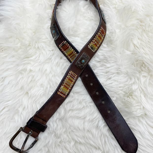 리얼레더 에스닉 스터드 버클 벨트