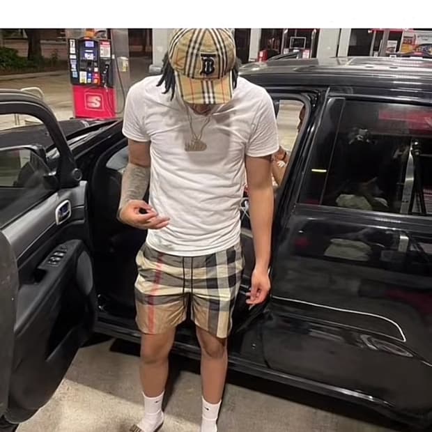 버버리 이그재저레이트 체크 드로우코드 스윔 쇼츠 아카이브 베이지