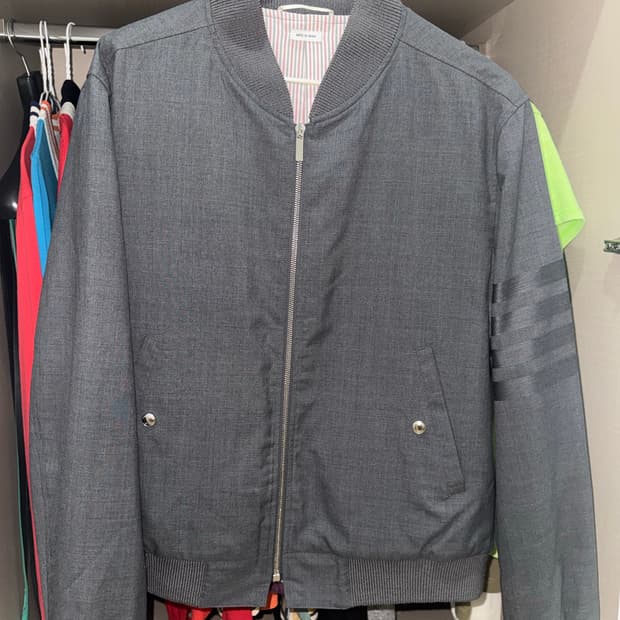 톰브라운 블루종