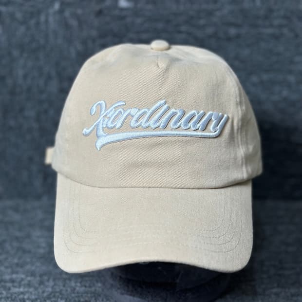 XORDINARY 볼캡 베이지