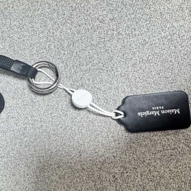 마르지엘라 키링 팝니다