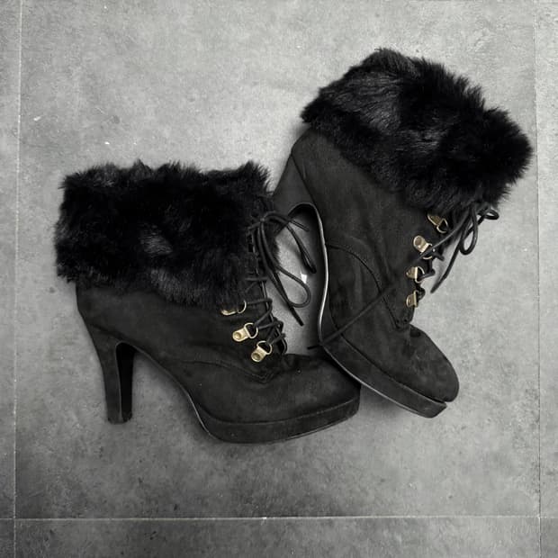 00s fur boots