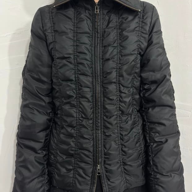 셔링 경량 패딩