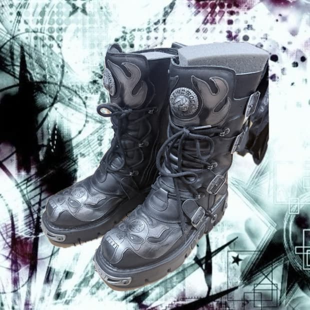 [뉴락 NEW ROCK] 그레이 플래임 & 스컬헤드 메탈플레이트 BOOT