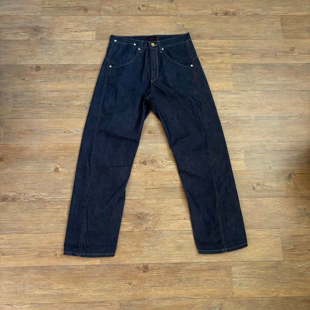 리바이스 엔지니어드 28