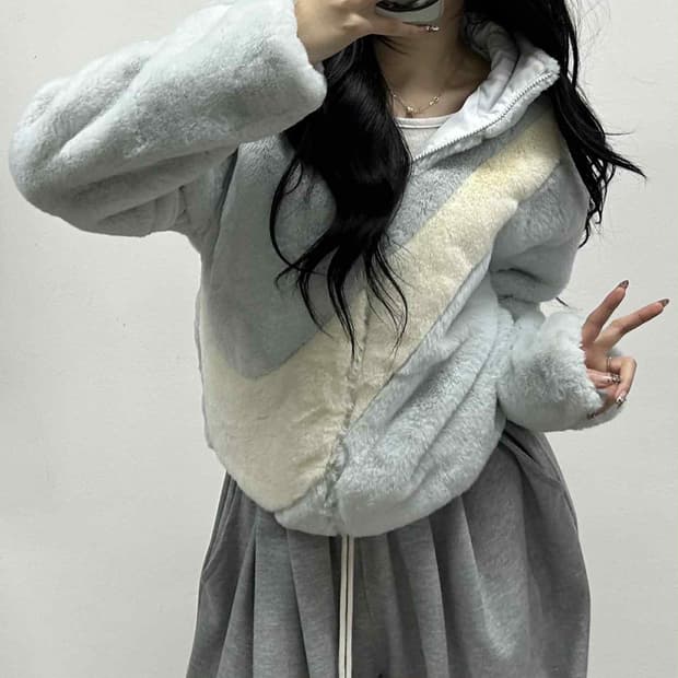 나이키 준신형 포우 퍼 빅스우시 스카이블우 아노깔 쉐르파 플리스 자켓(M