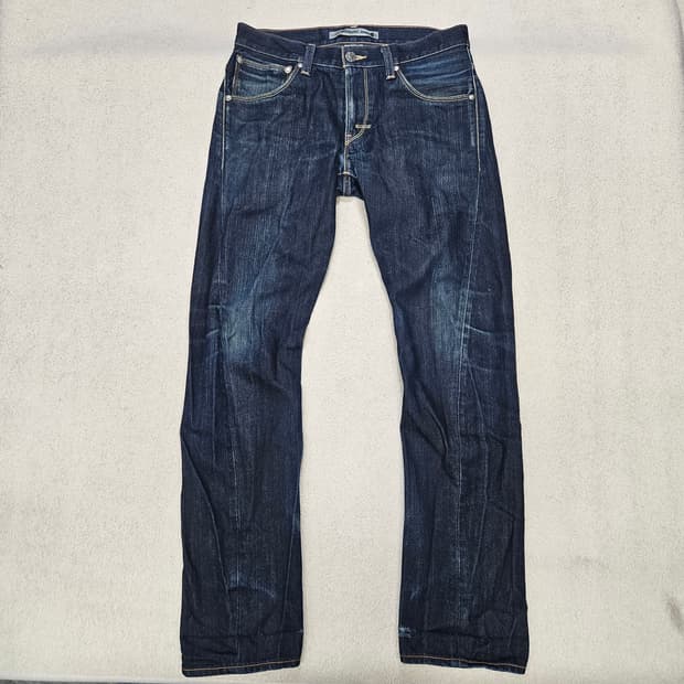 리바이스 엔지니어드진 32