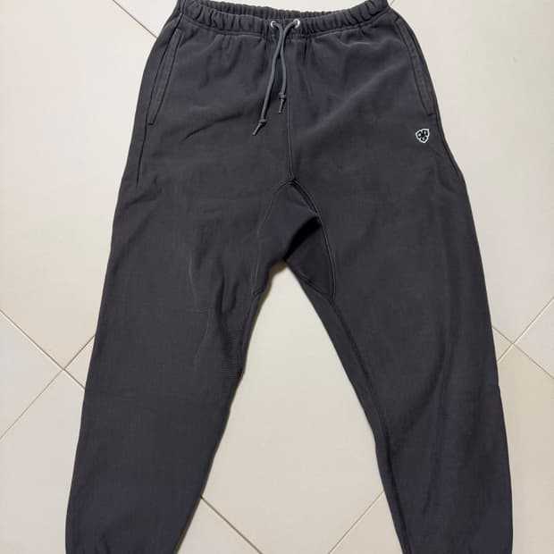 헤리티지플로스 스웨트팬츠