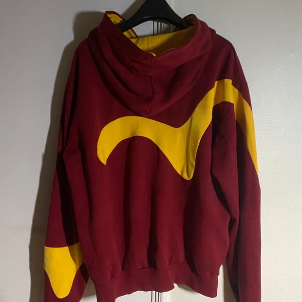 에비수 버건디 후드집업