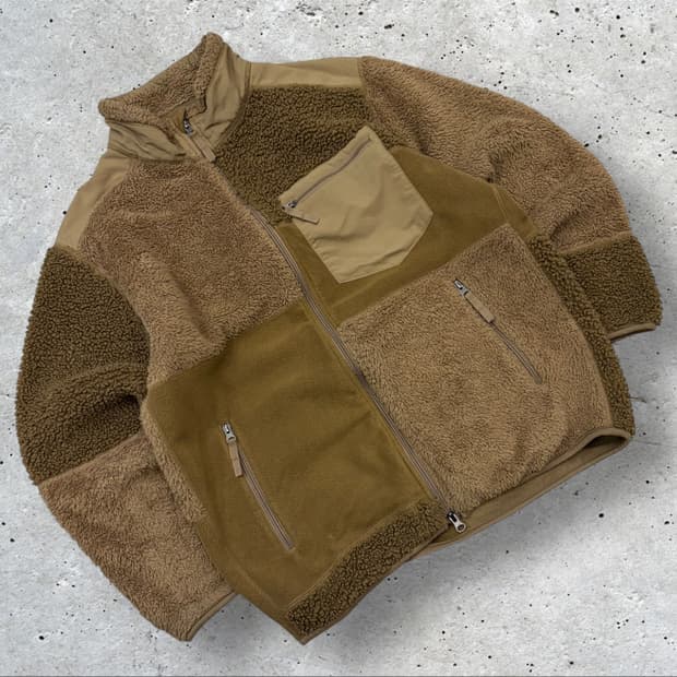 [L] 유니클로 x 엔지니어드가먼츠 배색 후리스 브라운 D124