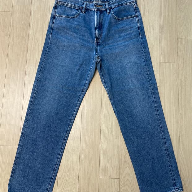 [31] 유니클로u 레귤러피트진 중청