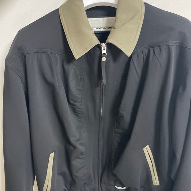 더바이닐하우스 블루종