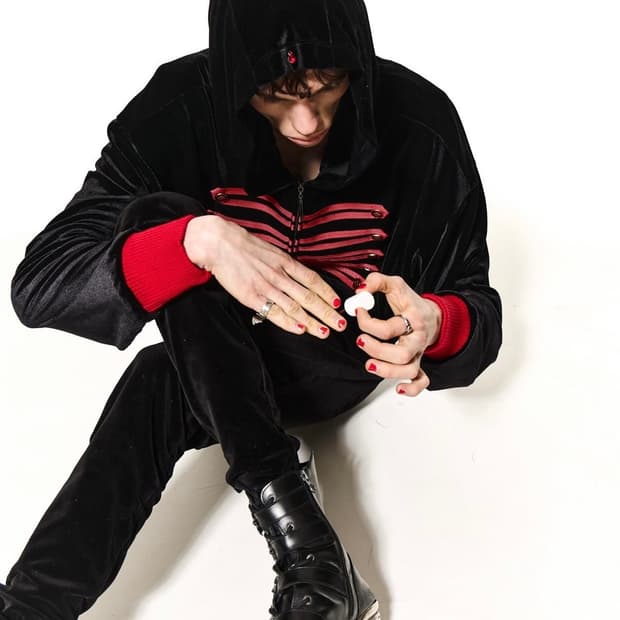 파벨 마즈코 나폴레옹 벨벳 크롭 후드집업 브레드 