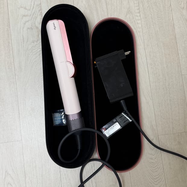 다이슨 스트레이트너기