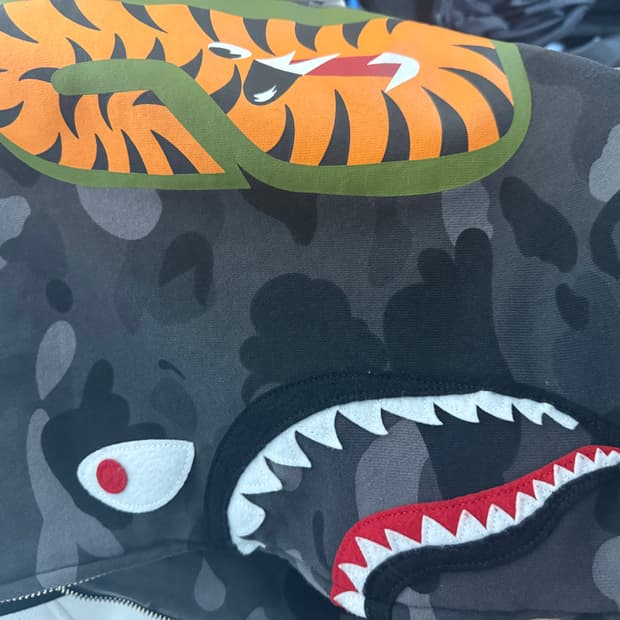 베이프 흑계 후드집업