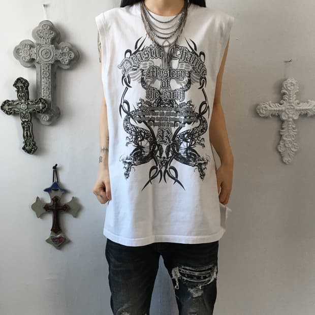 Lettering printing sleeveless