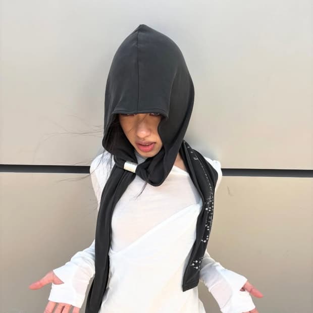 혜인서 그래픽 후드 머플러