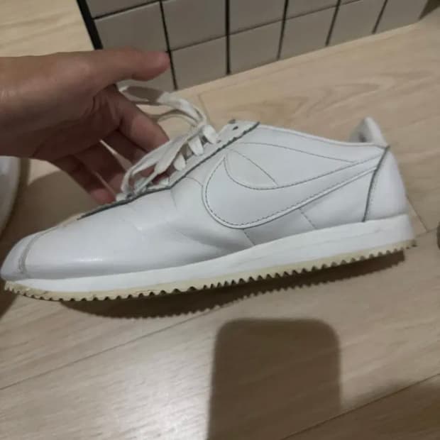 나이키 클래식 코르테즈 레더 올흰 250