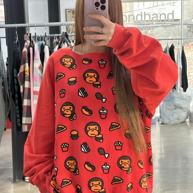 베이프 베이비마일로 정크푸드 크루넥 맨투맨