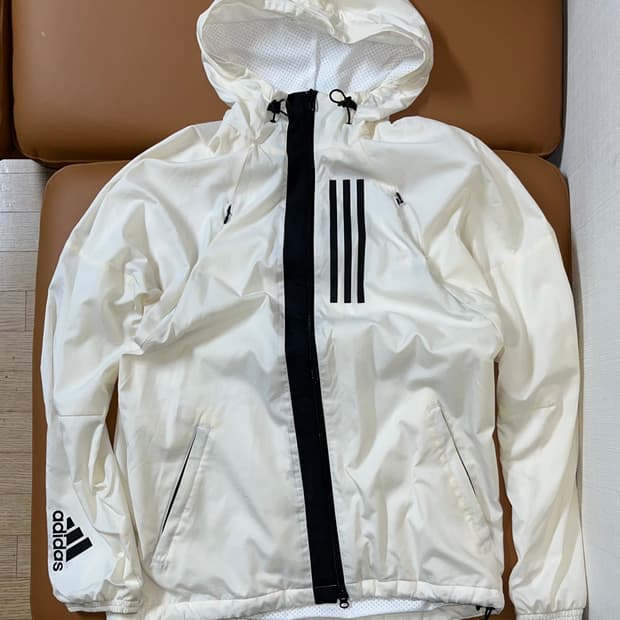ADIDAS windbreak