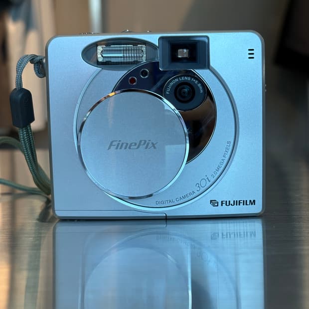 스미카케이블/스미카32MB)후지파인픽스 30i 실버 빈티지 디카