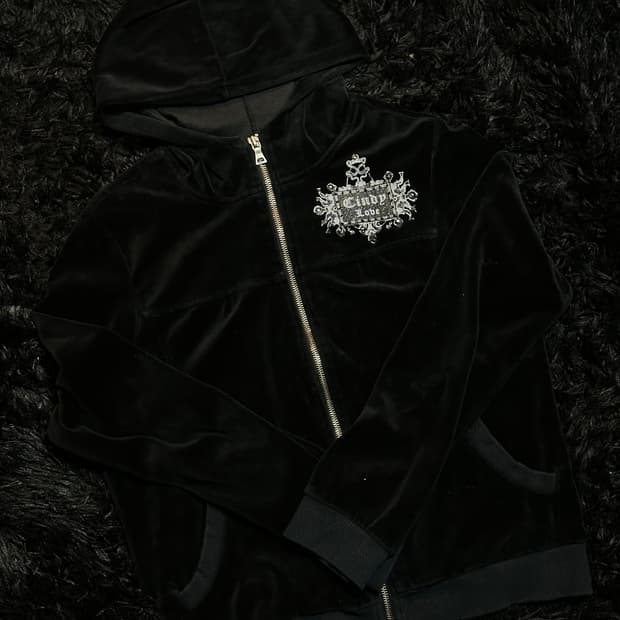 Black Velvet Printed Hood Zip-Up