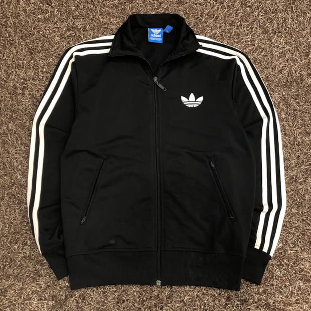 아디다스 파이어버드 블랙 져지 트랙탑