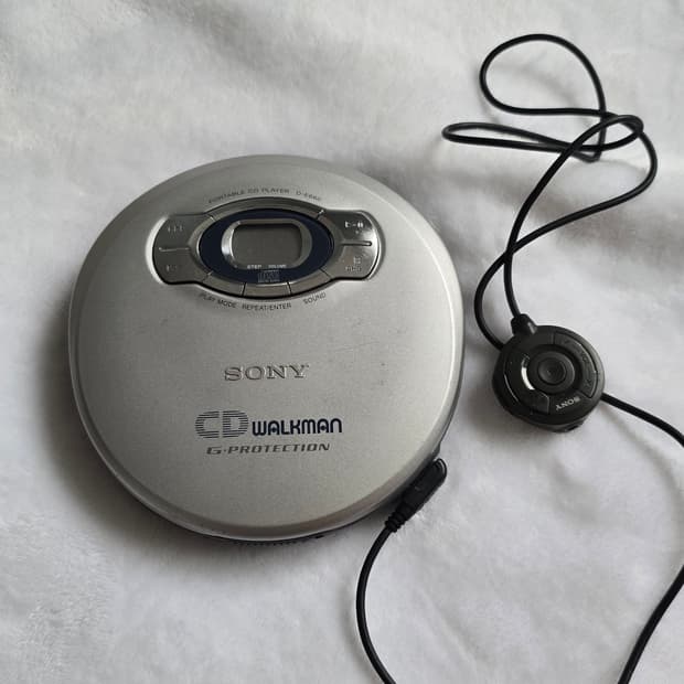 릴리슈슈 cdp Sony Walkman D-E660