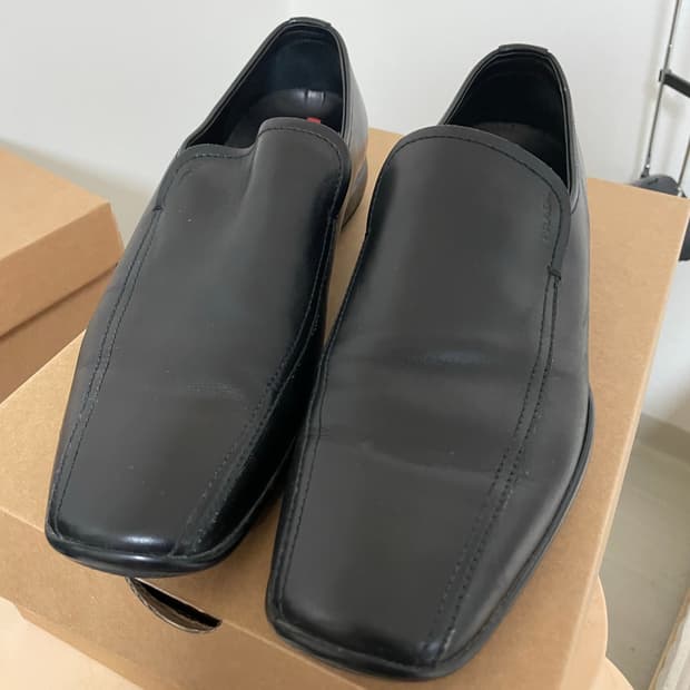 프라다 빈티지 로퍼