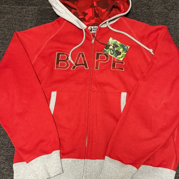 [L] 베이프 컬러 카모 써멀 패치 루즈핏 후드 집업 레드