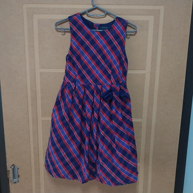 타미힐피거 14Y 원피스예요 