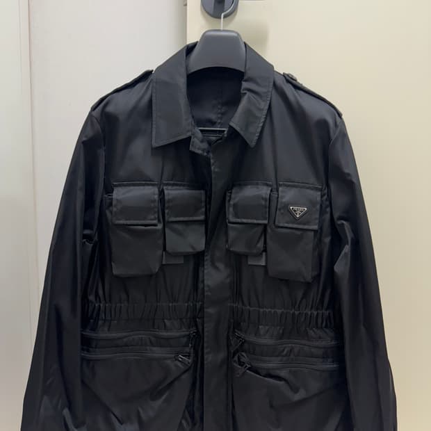 프라다 리나일론 사파리 자켓