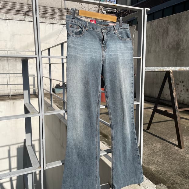 빈티지 guess 미니멀 부츠컷 데님팬츠