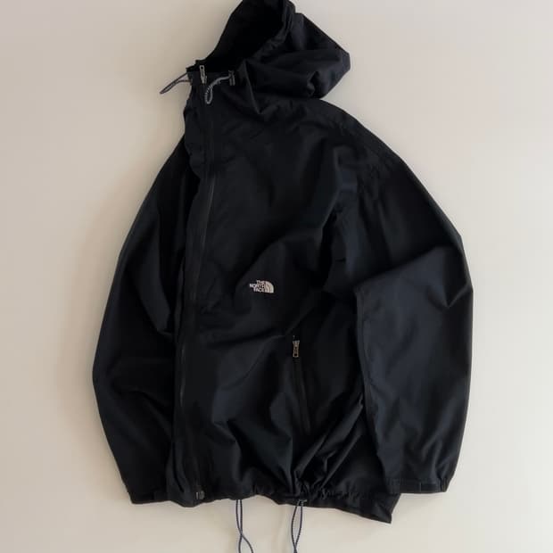 노스페이스 미들로고 바람막이 110