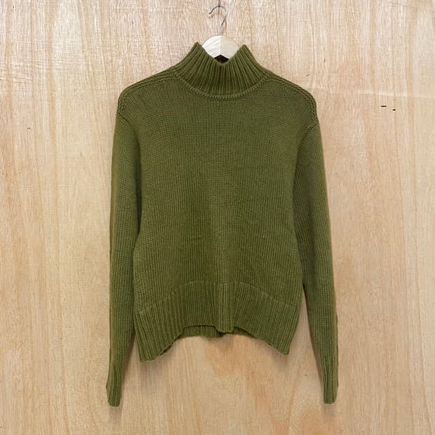JW ANDERSON x UNIQLO turtleneck knit