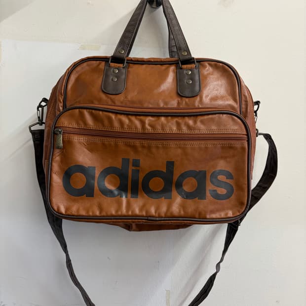 N188. 아디다스 빈티지 가죽가방