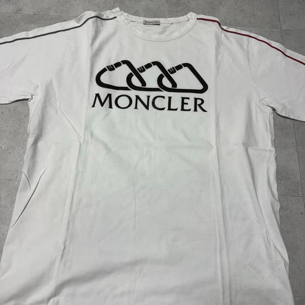 몽클레어 러버 로고 반팔티 화이트 XL