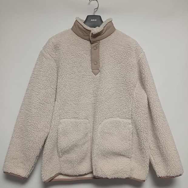 일본 유니클로  화이트마운티어링 후리스 풀오버 L