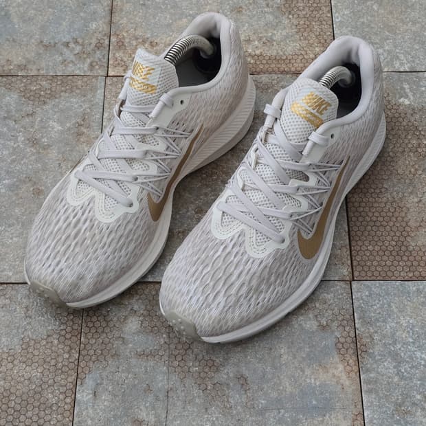 (240)나이키 줌 윈플로 5 