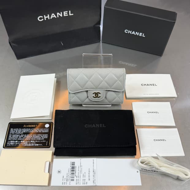 [리오브] 샤넬 CC 로고 클래식 캐비어 똑딱이 플랩 카드지갑