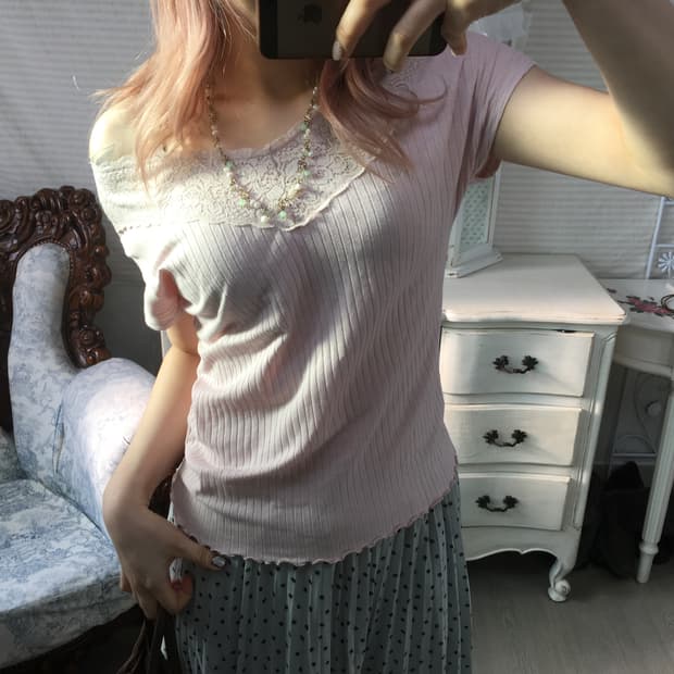 jpn vintage pink lace t-shirt