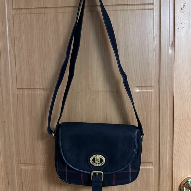 버버리 빈티지 크로스백