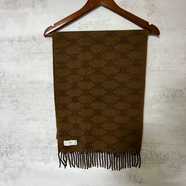 셀린느 24FW 캐시미어 머플러