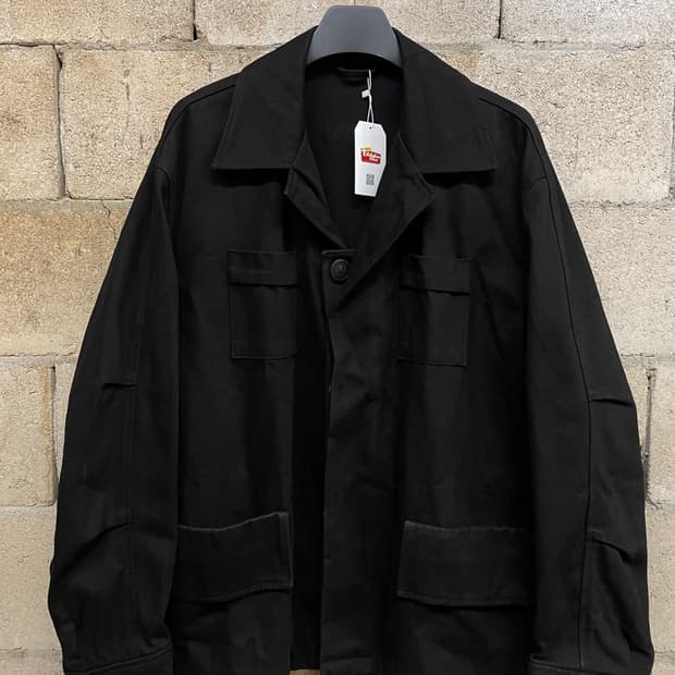 솔리드 옴므 블랙 자켓