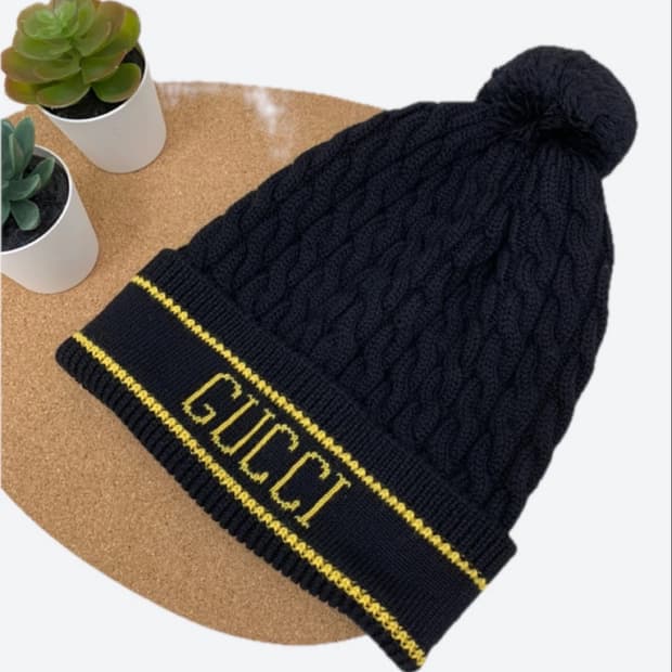 [새상품,정품,정가이하] GUCCI 구찌 케이블 니트 비니🖤💛