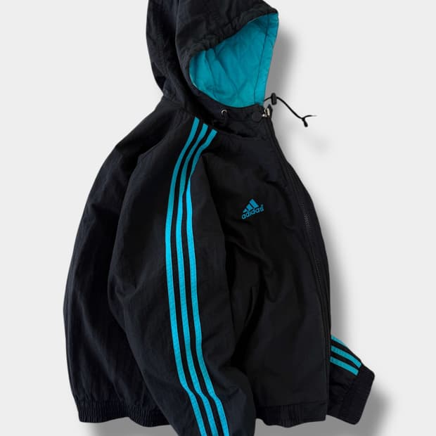 아디다스 90‘s 루즈핏 네이비 하늘 배색 누빔 후드 점퍼