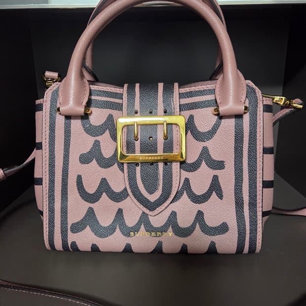 버버리 토트겸 크로스백 