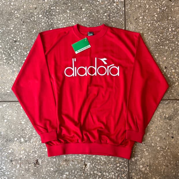 디아도라 폴리에스터 스웨트셔츠 110